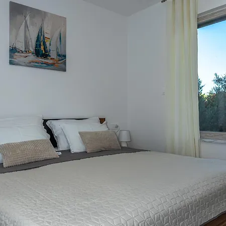 Luxury White Sails With A Multi Sport Court And Sea View וילה *