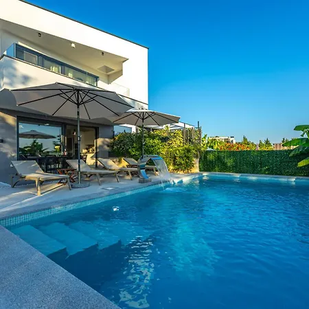 Luxury White Sails Villas With A Private Sports Ground And Sea Views Villa Pinezići
