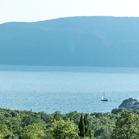 Luxury White Sails With A Multi Sport Court And Sea View Villa