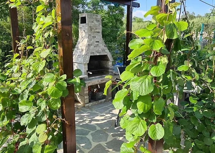 Luxury White Sails With A Multi Sport Court And Sea View Villa Pinezići