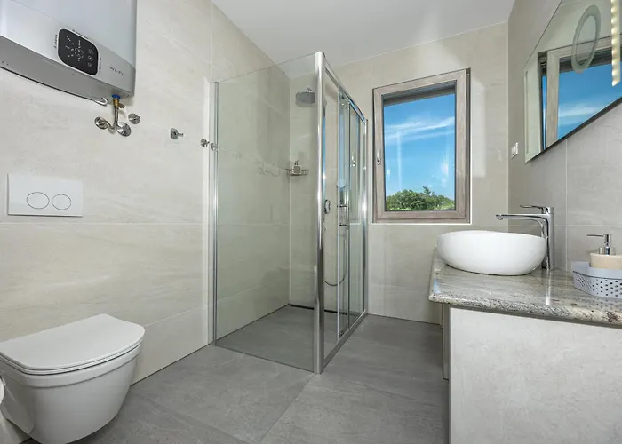 Luxury White Sails With A Multi Sport Court And Sea View * Pinezići