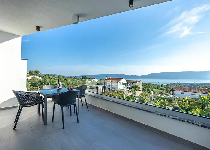 Luxury White Sails With A Multi Sport Court And Sea View Villa Pinezići
