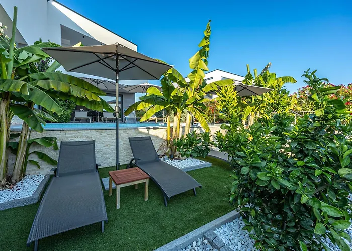 Villa Luxury White Sails With A Multi Sport Court And Sea View