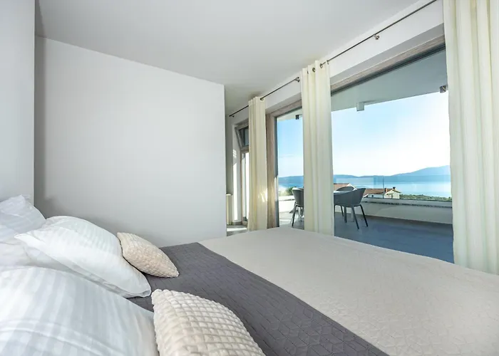 Luxury White Sails With A Multi Sport Court And Sea View Villa