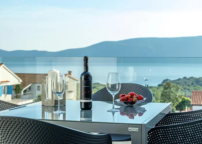 Luxury White Sails With A Multi Sport Court And Sea View Pinezići