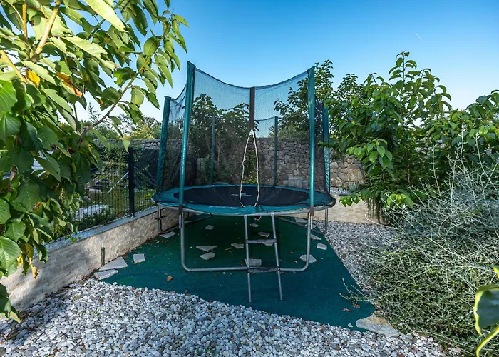 Luxury White Sails With A Multi Sport Court And Sea View * Pinezići