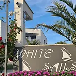 Luxury White Sails With A Multi Sport Court And Sea View * Pinezići
