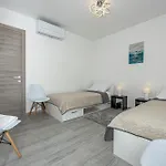 Luxury White Sails With A Multi Sport Court And Sea View * Pinezići