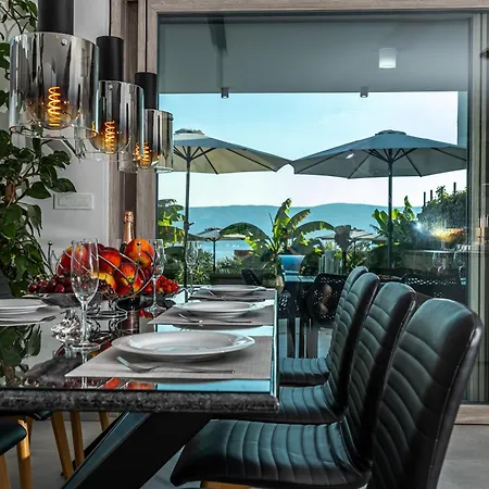 Luxury White Sails With A Multi Sport Court And Sea View Villa *