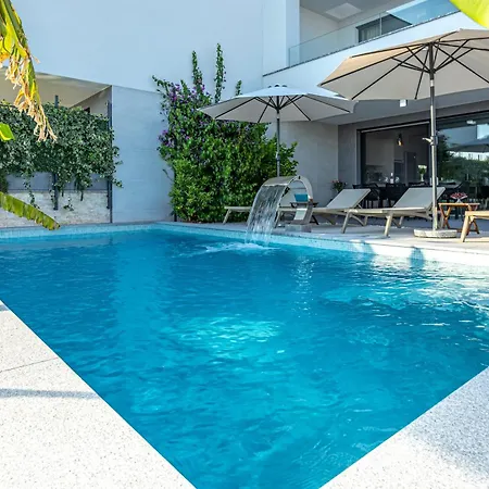 Villa Luxury White Sails With A Multi Sport Court And Sea View