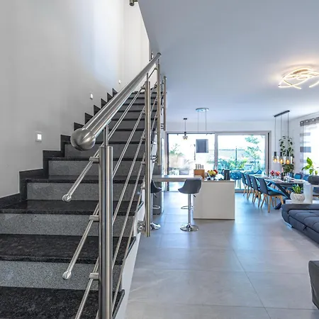 Luxury White Sails With A Multi Sport Court And Sea View Villa *