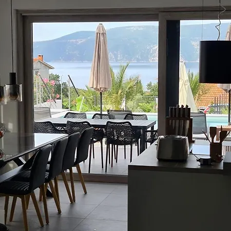 Luxury White Sails With A Multi Sport Court And Sea View Villa