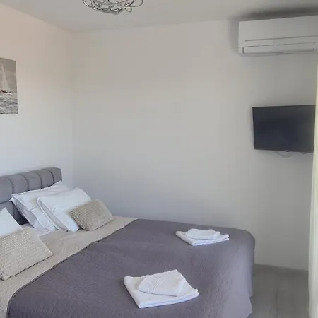 Luxury White Sails With A Multi Sport Court And Sea View Villa Pinezići